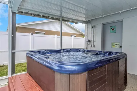 6842 62nd Avenue N Pinellas Park FL 33781