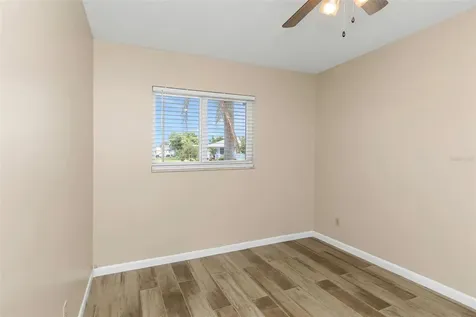 6842 62nd Avenue N Pinellas Park FL 33781
