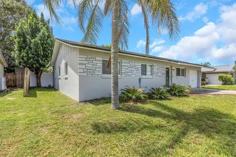 6842 62nd Avenue N Pinellas Park FL 33781