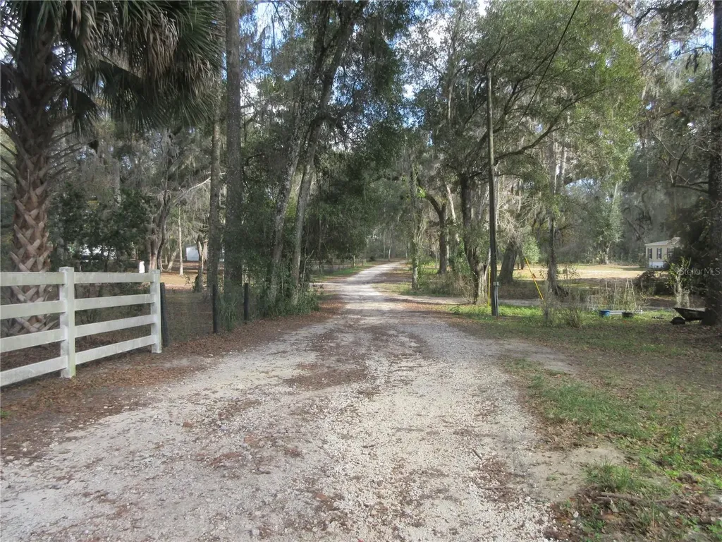 2960 NE 159th Place Citra FL 32113
