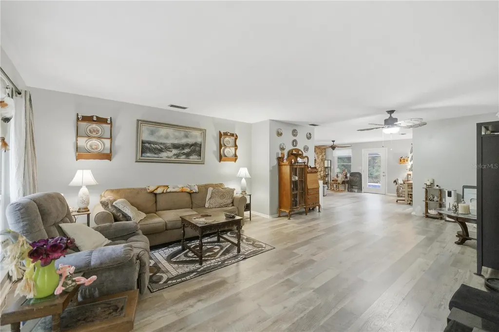 8951 SW 202nd Avenue Road Dunnellon FL 34431