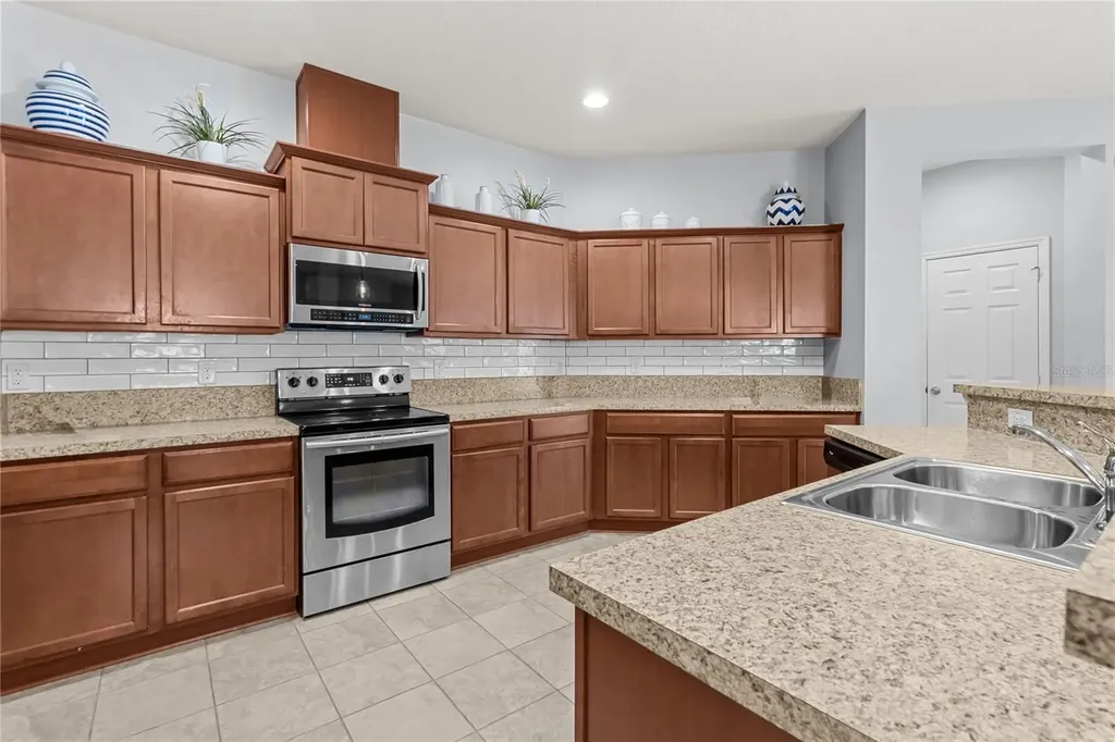 665 Carya Court Deland FL 32724