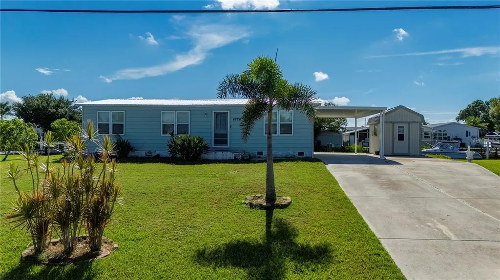 4220 Deltona Drive Punta Gorda FL 33950