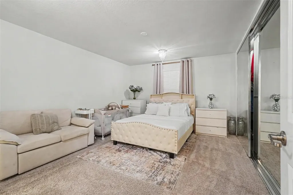 5374 Sylvester Loop Tampa FL 33610