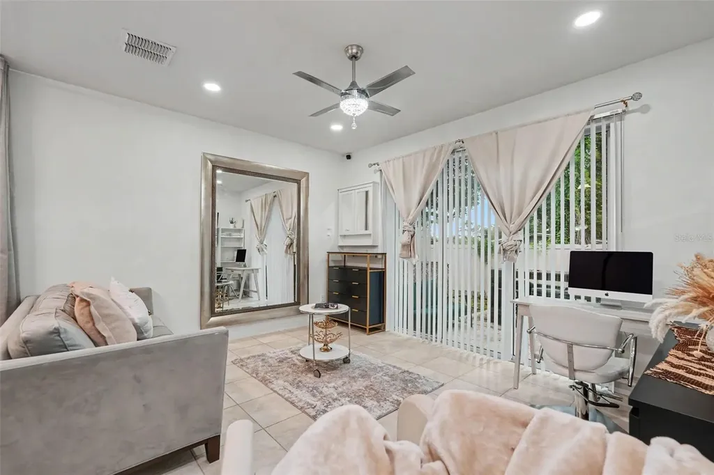 5374 Sylvester Loop Tampa FL 33610