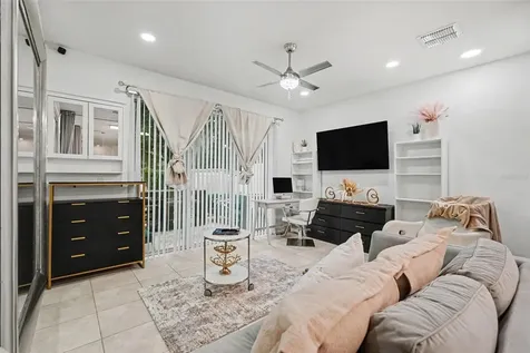 5374 Sylvester Loop Tampa FL 33610