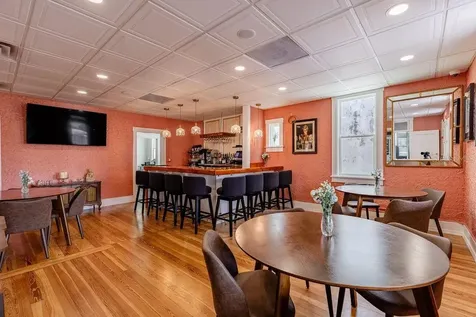 440 N Donnelly Street Mount Dora FL 32757