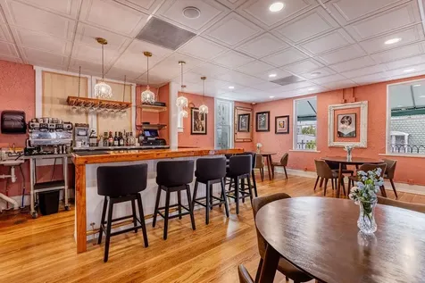 440 N Donnelly Street Mount Dora FL 32757