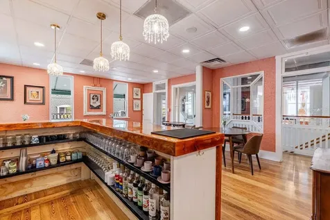 440 N Donnelly Street Mount Dora FL 32757