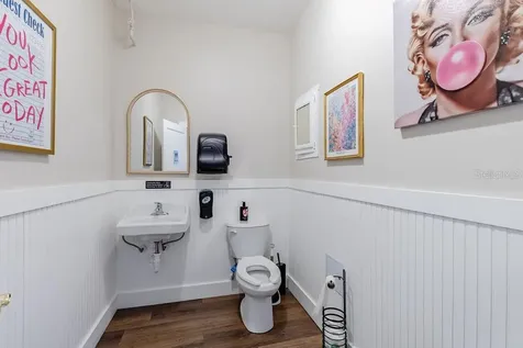 440 N Donnelly Street Mount Dora FL 32757
