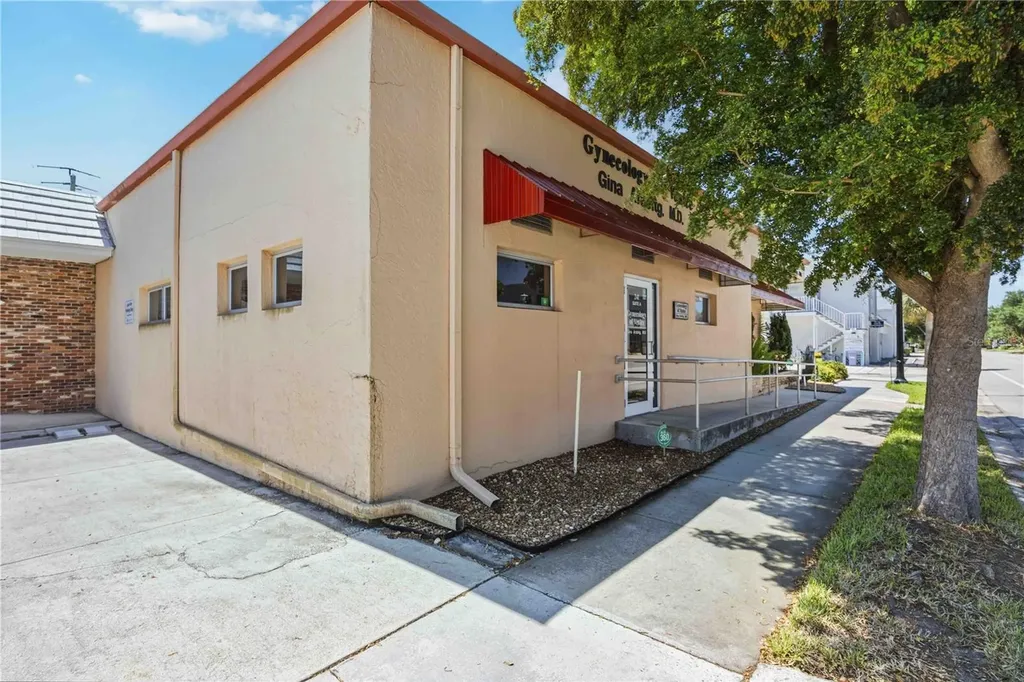 241 Nokomis Avenue S Venice FL 34285