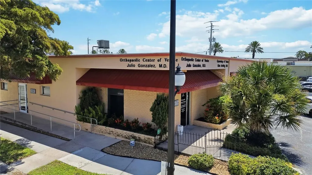 241 Nokomis Avenue S Venice FL 34285