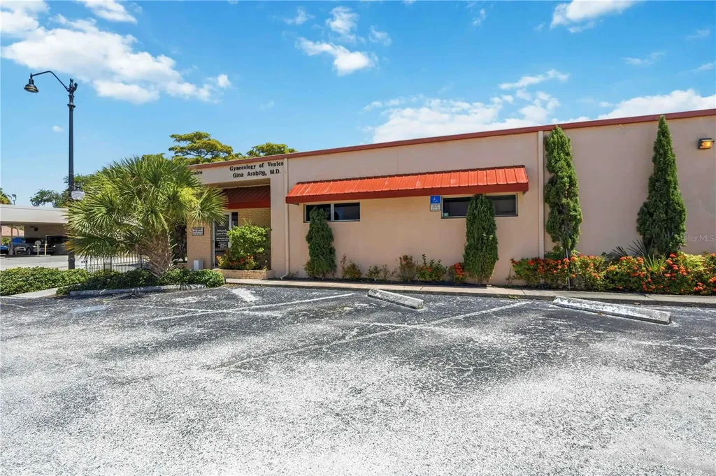 241 Nokomis Avenue S Venice FL 34285