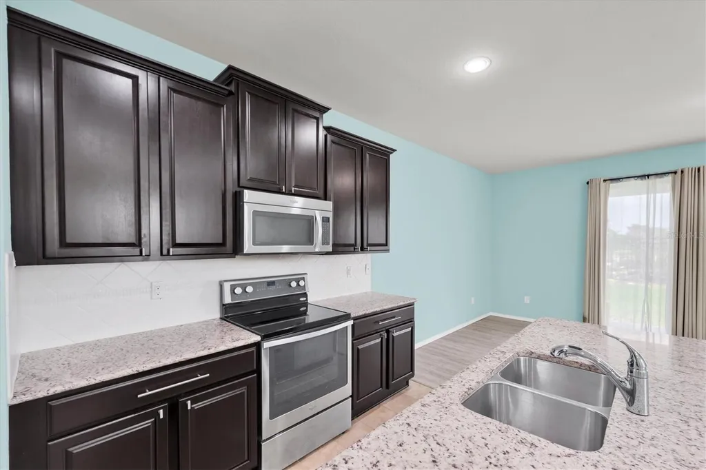 4958 White Sanderling Court Tampa FL 33619
