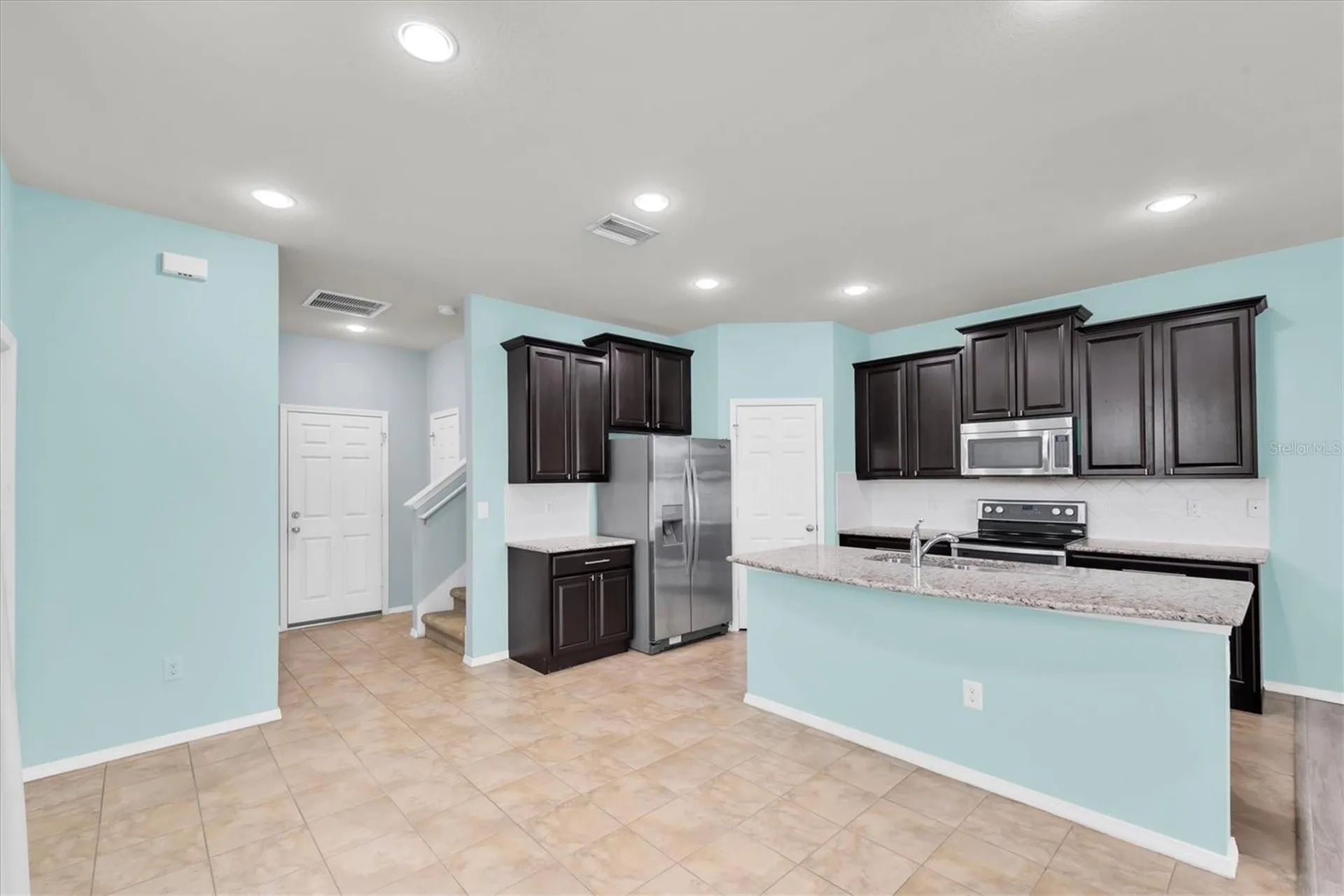 4958 White Sanderling Court Tampa FL 33619