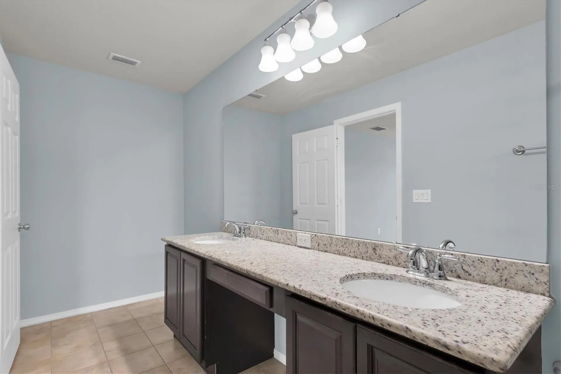4958 White Sanderling Court Tampa FL 33619