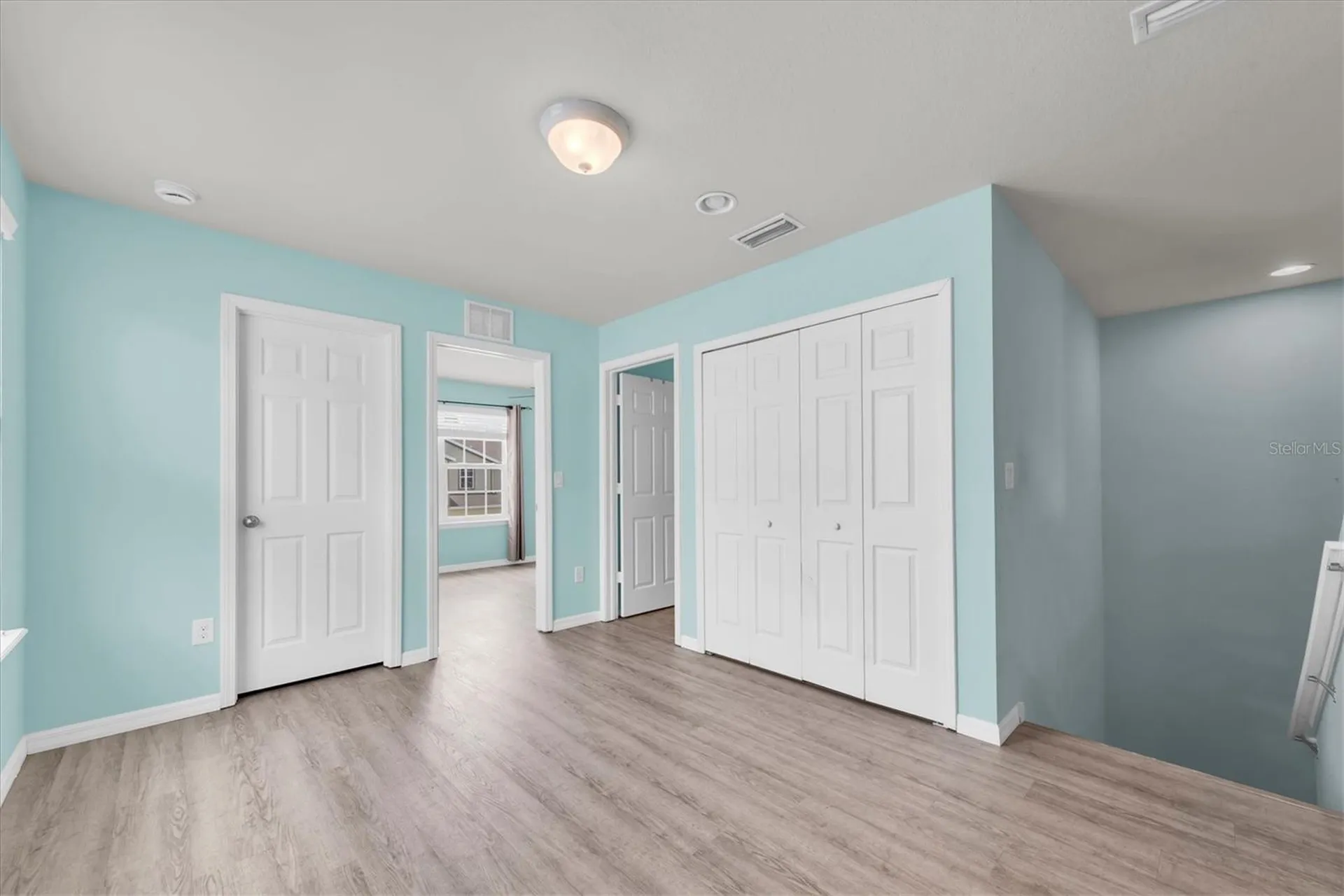 4958 White Sanderling Court Tampa FL 33619