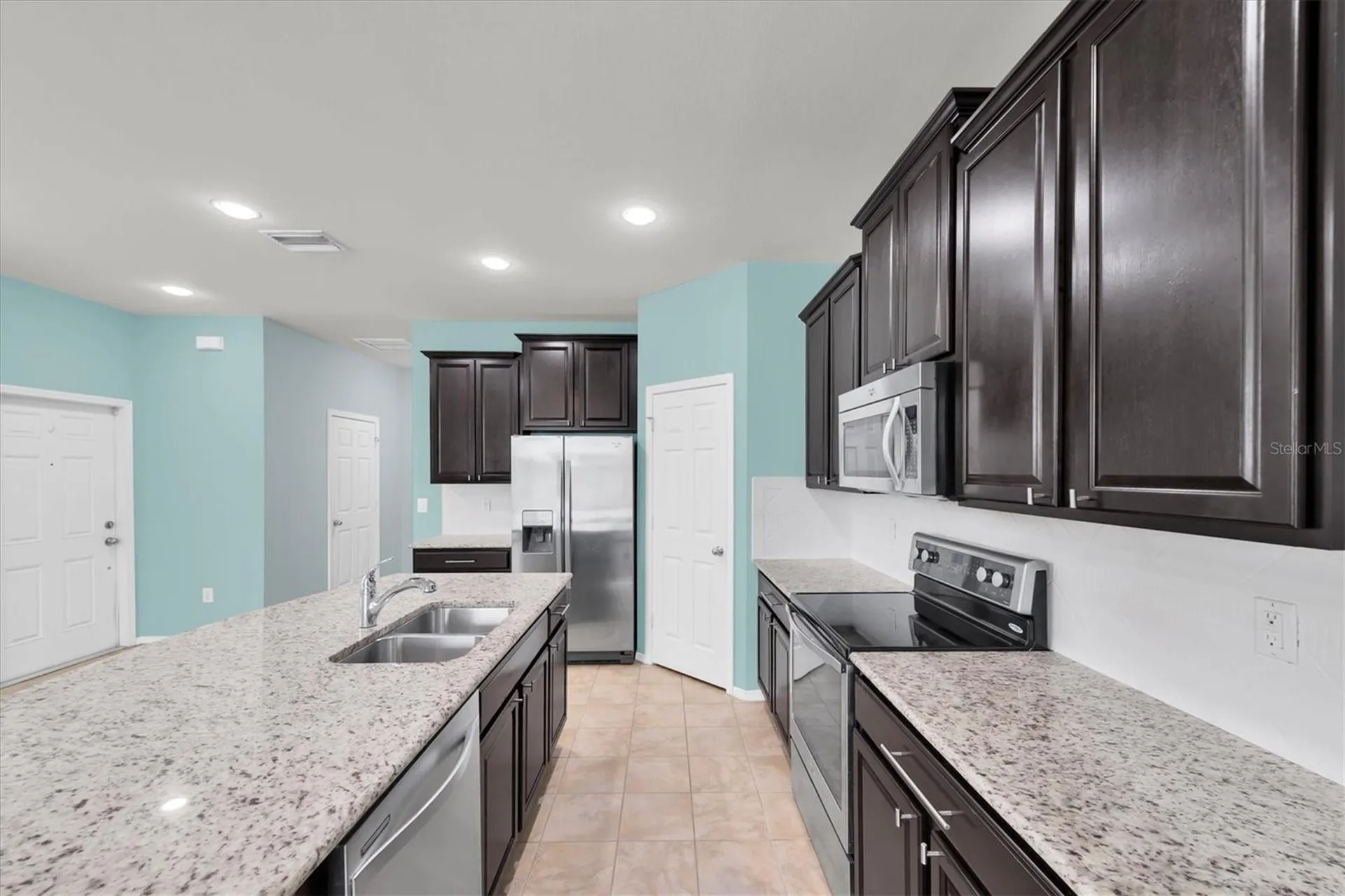 4958 White Sanderling Court Tampa FL 33619