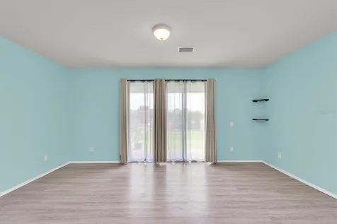 4958 White Sanderling Court Tampa FL 33619