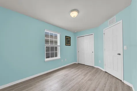 4958 White Sanderling Court Tampa FL 33619