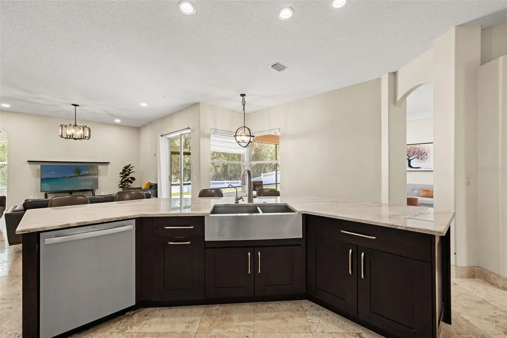 17308 Chenango Lane Tampa FL 33647