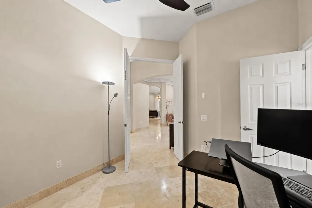 17308 Chenango Lane Tampa FL 33647