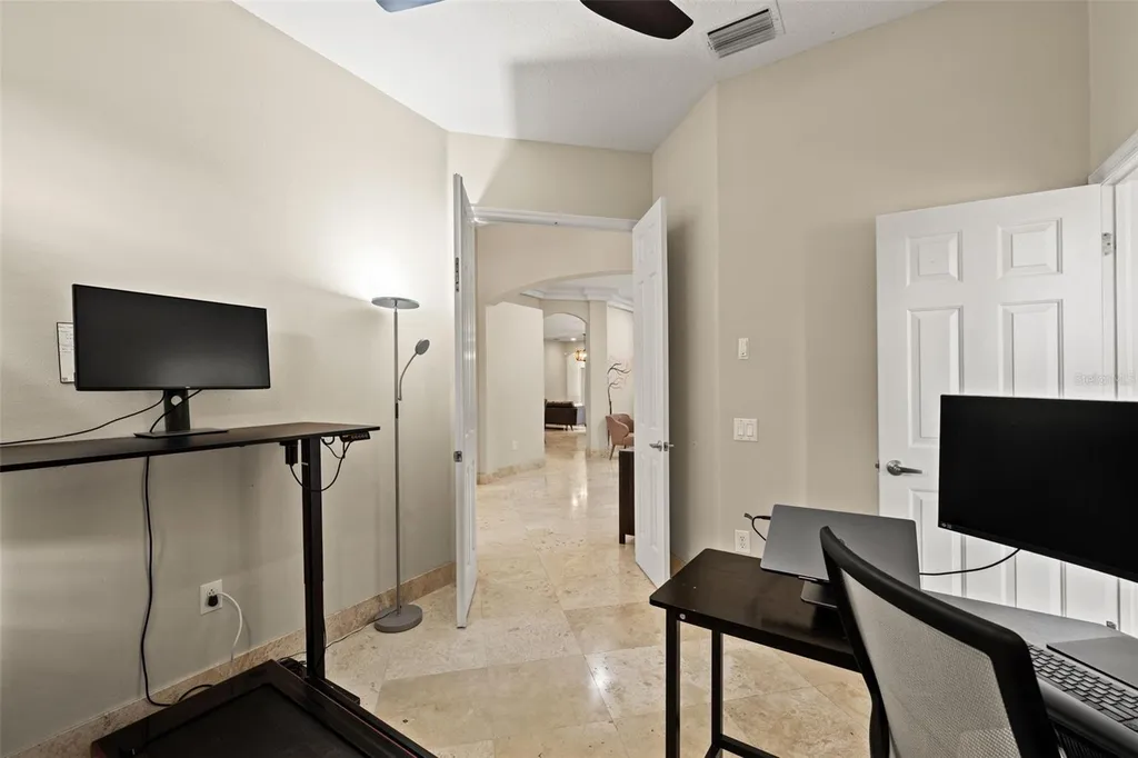 17308 Chenango Lane Tampa FL 33647