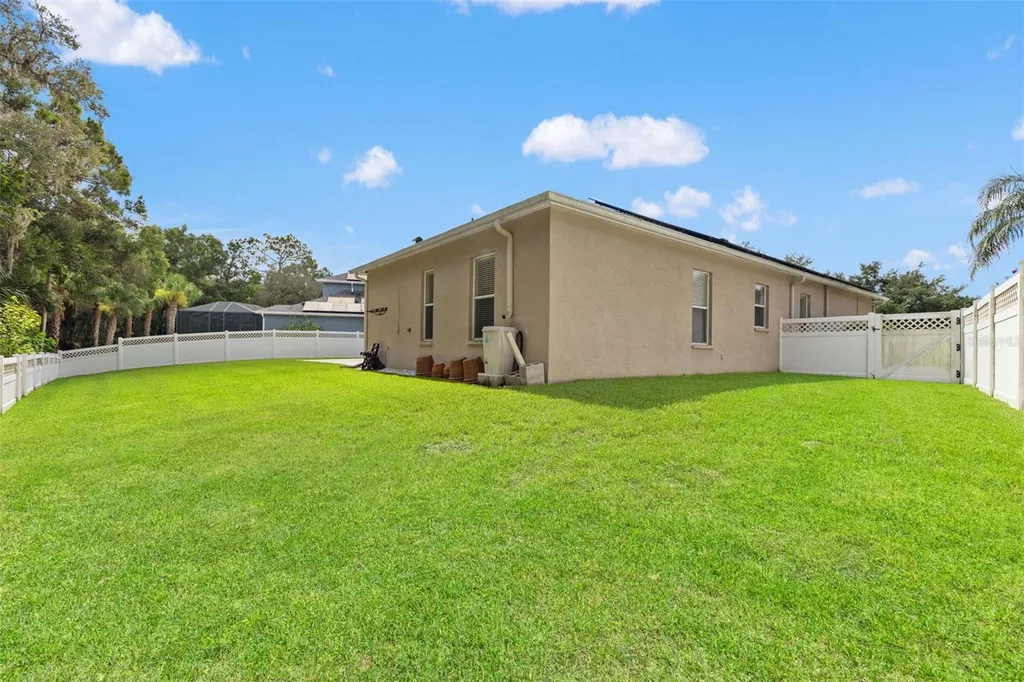 17308 Chenango Lane Tampa FL 33647