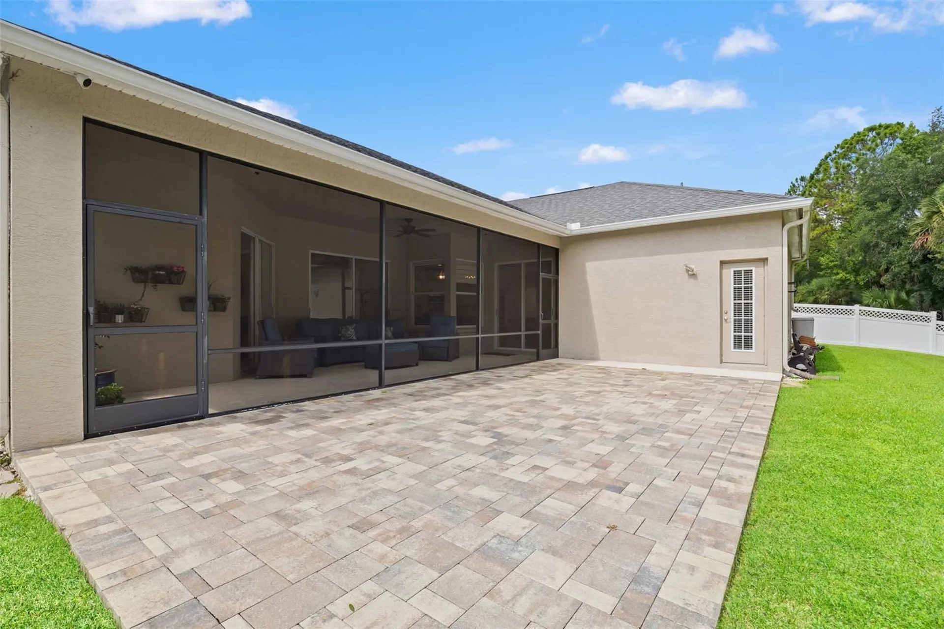 17308 Chenango Lane Tampa FL 33647