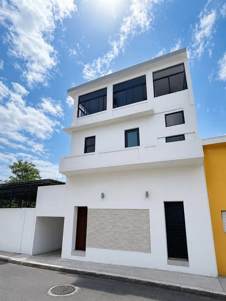 73 Calle Tapia San Juan PR 00911