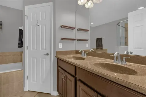10226 Fallsgrove Street Orlando FL 32836