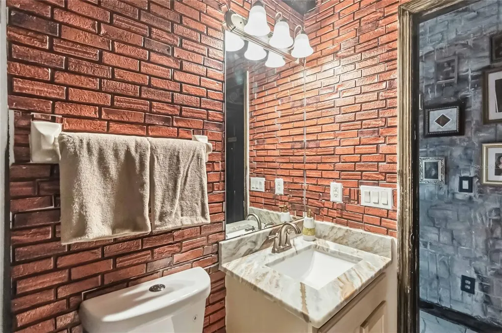 2041 Lacie Jo Lane Kissimmee FL 34743