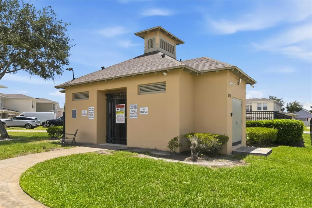 2041 Lacie Jo Lane Kissimmee FL 34743