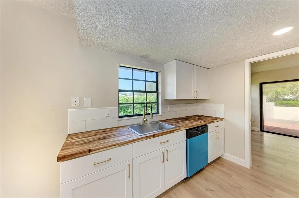 4515 Winston Lane N Sarasota FL 34235