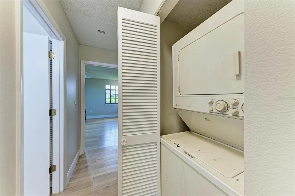 4515 Winston Lane N Sarasota FL 34235
