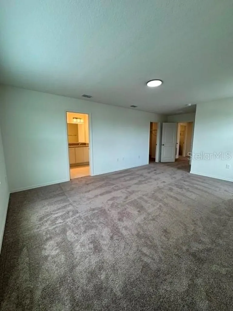 754 Overpool Avenue Davenport FL 33896