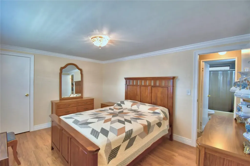 4242 Cedarwood Street Winter Haven FL 33880