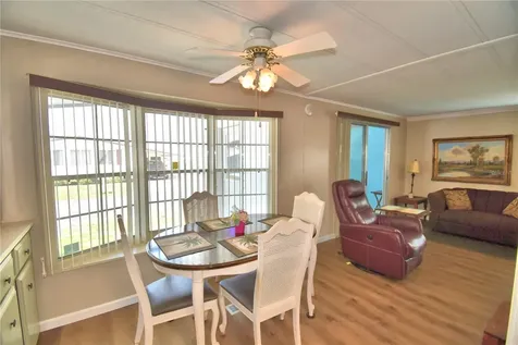 4242 Cedarwood Street Winter Haven FL 33880