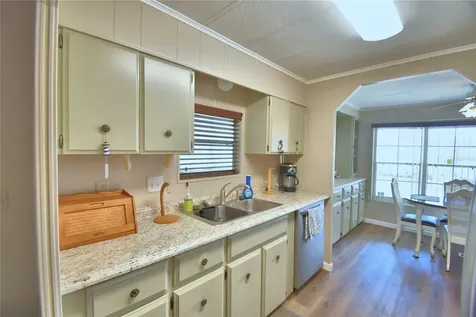4242 Cedarwood Street Winter Haven FL 33880
