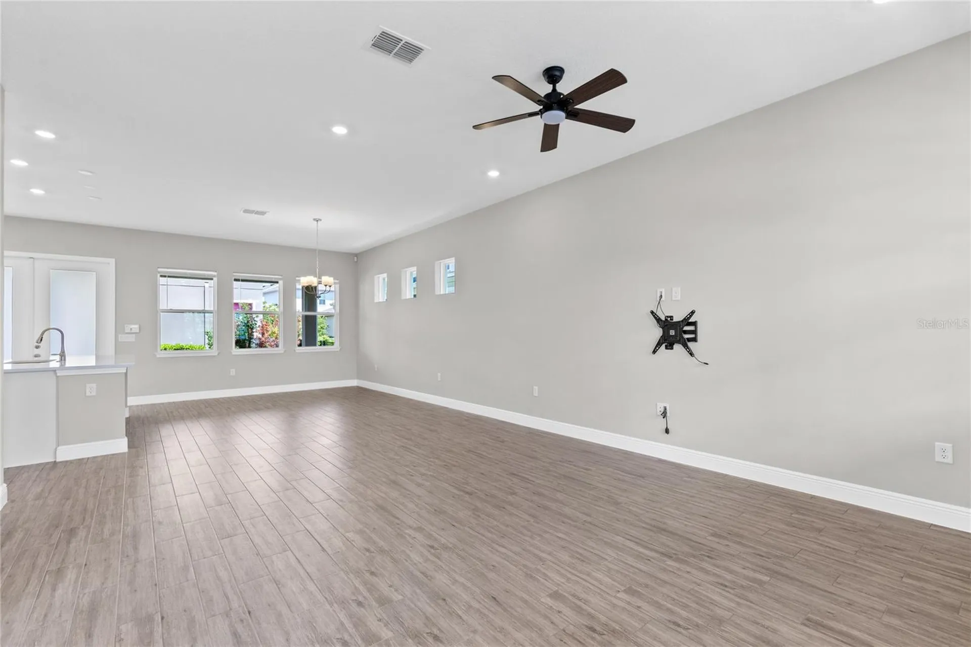 10205 Pearson Avenue Orlando FL 32827