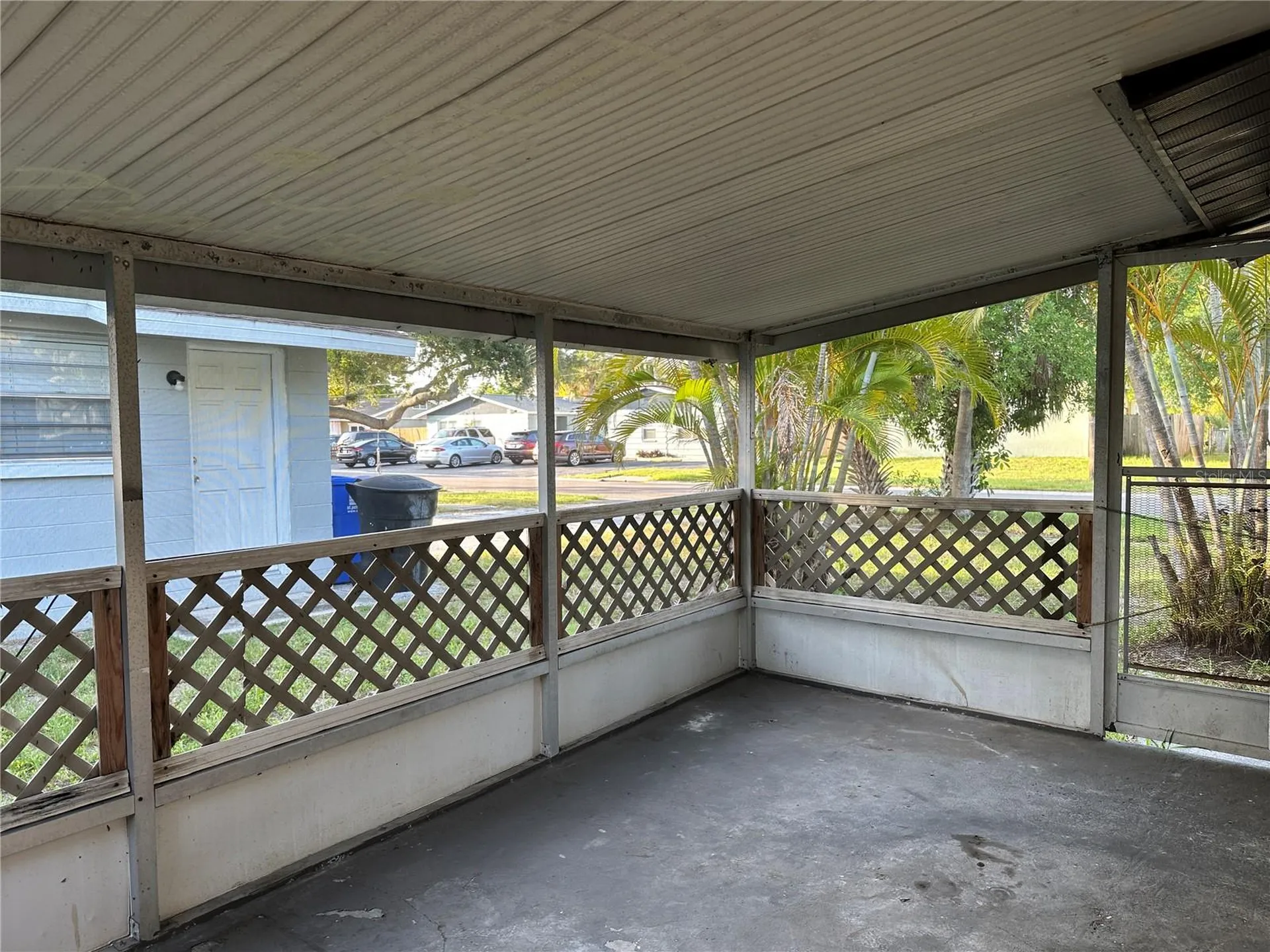 461 89th Avenue N St Petersburg FL 33702