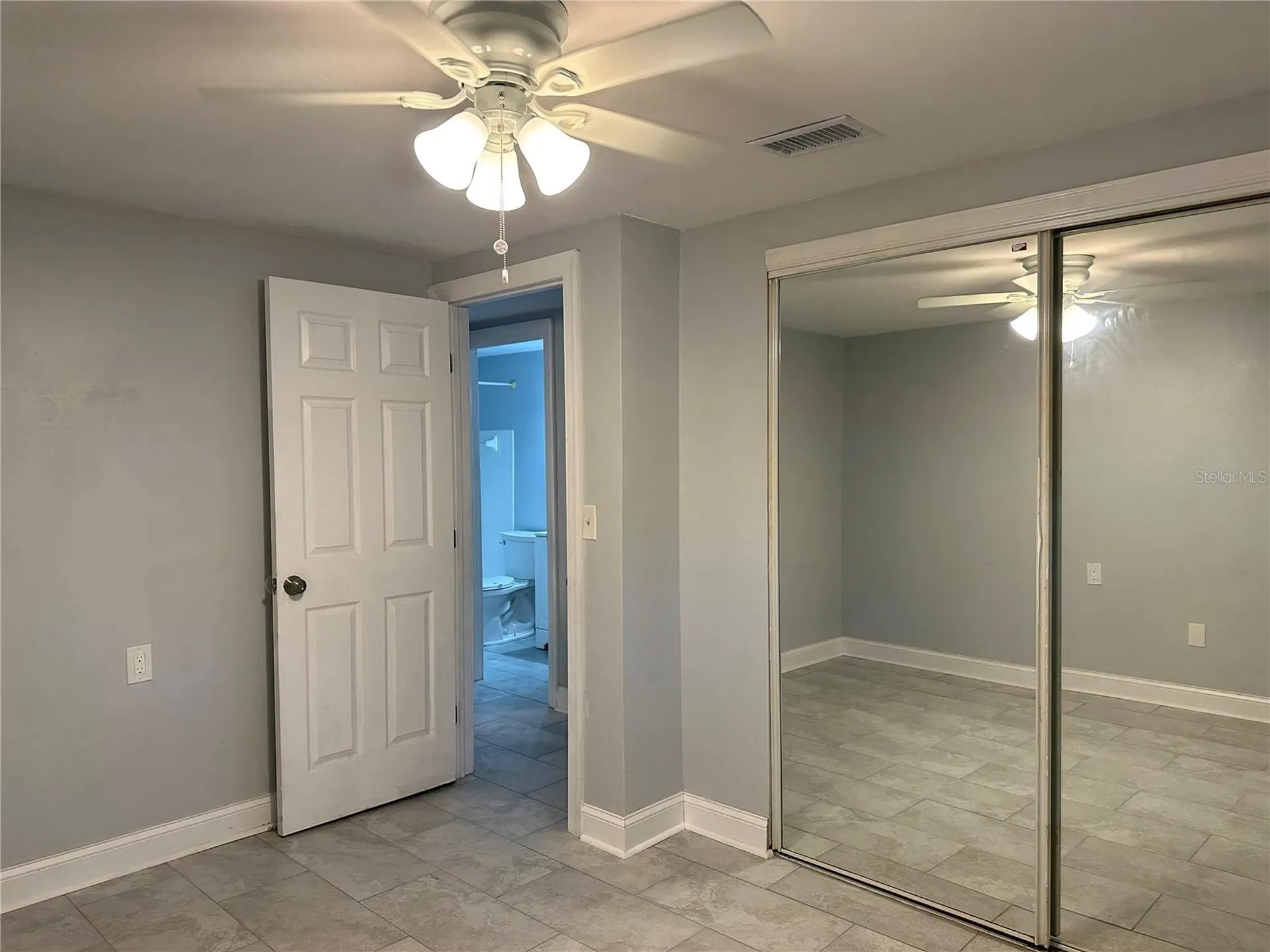 461 89th Avenue N St Petersburg FL 33702