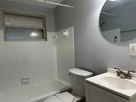 461 89th Avenue N St Petersburg FL 33702