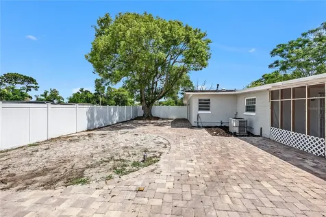 10855 Genevieve Street Orlando FL 32825