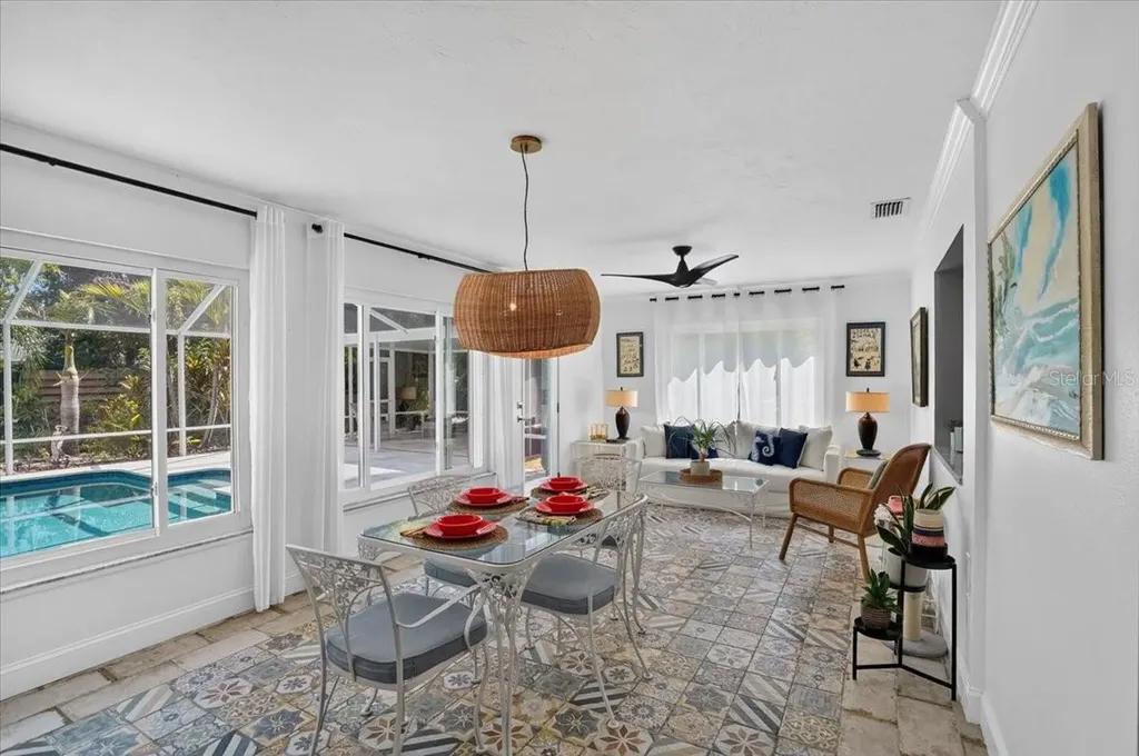 3282 Tobero Lane Sarasota FL 34235