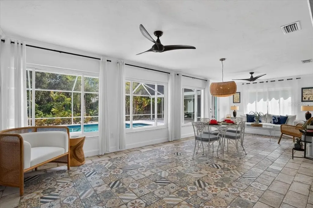 3282 Tobero Lane Sarasota FL 34235