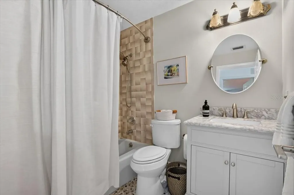 3282 Tobero Lane Sarasota FL 34235