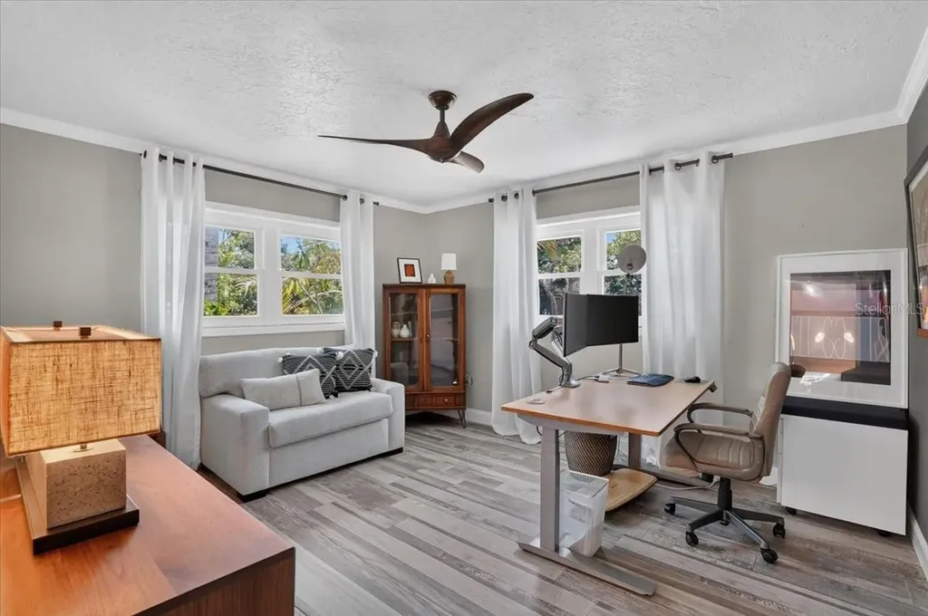 3282 Tobero Lane Sarasota FL 34235