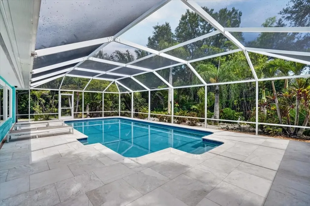 3282 Tobero Lane Sarasota FL 34235