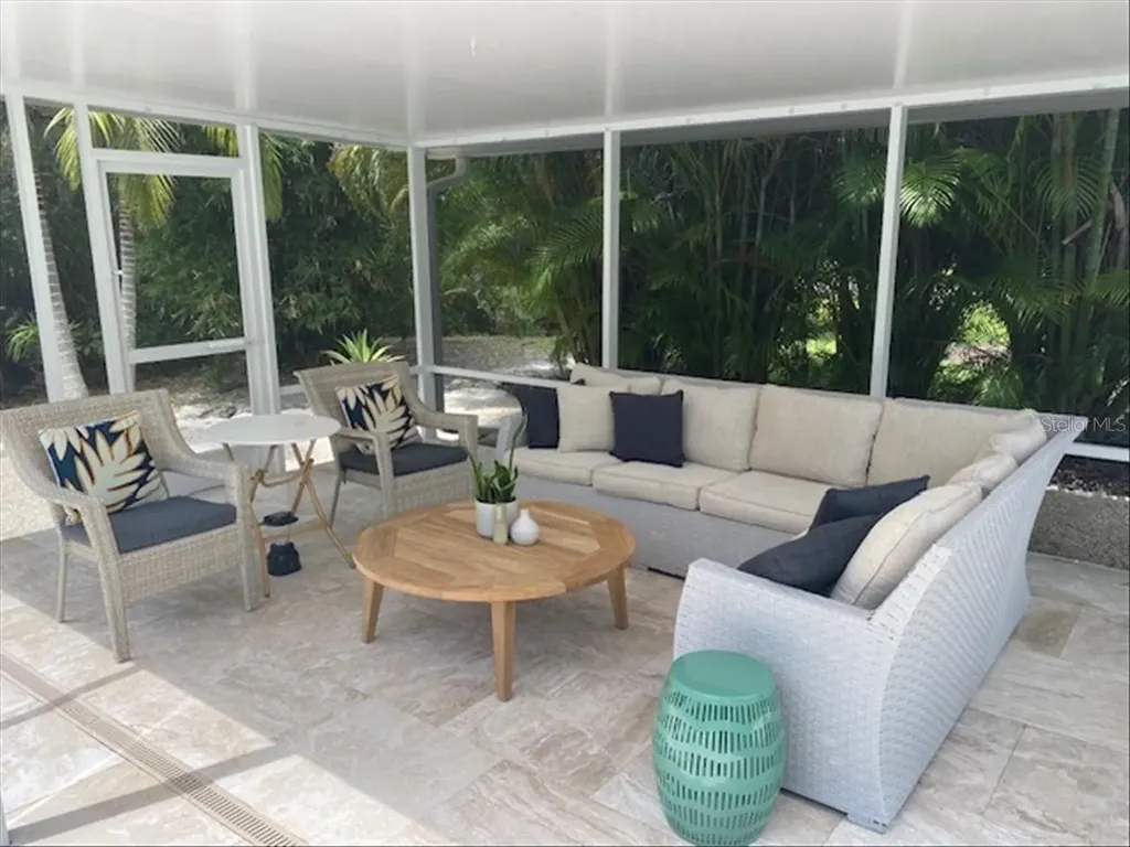 3282 Tobero Lane Sarasota FL 34235